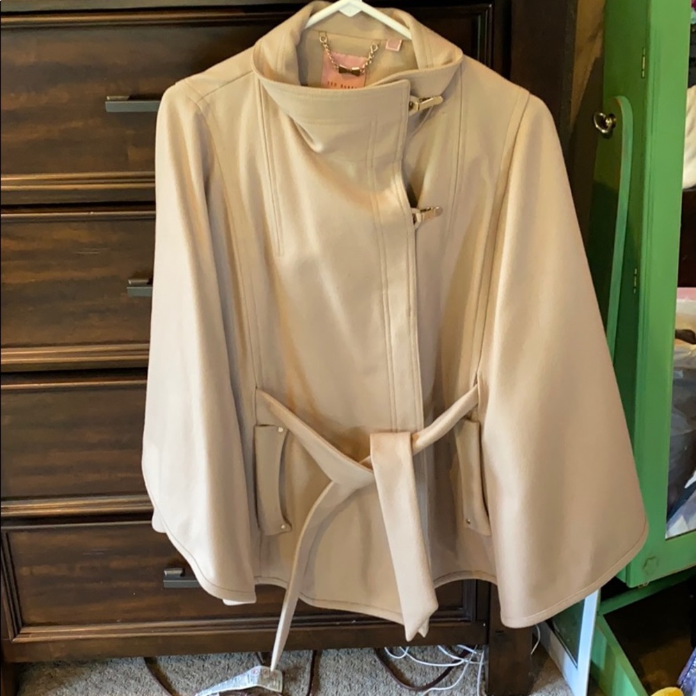 Ted Baker cape S/M